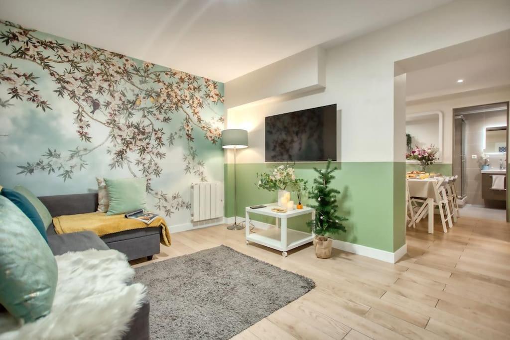 Amazing Apart New Bastille 3 Bedrooms 2 Bathrooms Париж Экстерьер фото